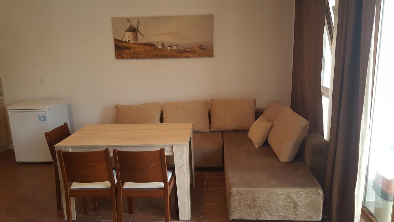 Guest House Trakia Приморско Экстерьер фото